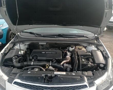 Серый Шевроле Круз, объемом двигателя 1.7 л и пробегом 294 тыс. км за 5400 $, фото 2 на Automoto.ua