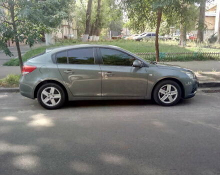 Серый Шевроле Круз, объемом двигателя 1.7 л и пробегом 195 тыс. км за 7700 $, фото 1 на Automoto.ua