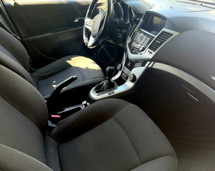 Серый Шевроле Круз, объемом двигателя 2 л и пробегом 232 тыс. км за 6700 $, фото 2 на Automoto.ua