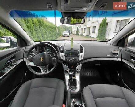 Серый Шевроле Круз, объемом двигателя 1.69 л и пробегом 187 тыс. км за 6600 $, фото 8 на Automoto.ua