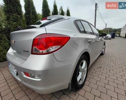 Серый Шевроле Круз, объемом двигателя 1.69 л и пробегом 187 тыс. км за 6600 $, фото 2 на Automoto.ua