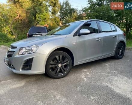 Серый Шевроле Круз, объемом двигателя 1.8 л и пробегом 162 тыс. км за 8000 $, фото 2 на Automoto.ua