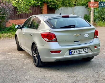 Серый Шевроле Круз, объемом двигателя 1.8 л и пробегом 162 тыс. км за 8000 $, фото 5 на Automoto.ua