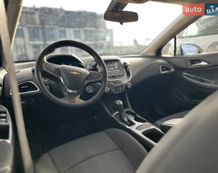 Серый Шевроле Круз, объемом двигателя 1.36 л и пробегом 176 тыс. км за 8999 $, фото 14 на Automoto.ua