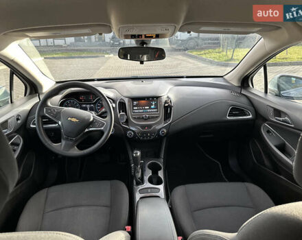 Серый Шевроле Круз, объемом двигателя 1.36 л и пробегом 176 тыс. км за 8999 $, фото 15 на Automoto.ua