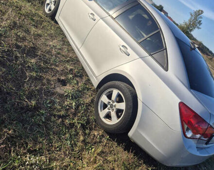 Серый Шевроле Круз, объемом двигателя 1.6 л и пробегом 218 тыс. км за 5500 $, фото 14 на Automoto.ua