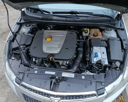 Серый Шевроле Круз, объемом двигателя 2 л и пробегом 165 тыс. км за 6850 $, фото 12 на Automoto.ua