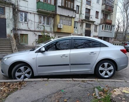 Серый Шевроле Круз, объемом двигателя 2 л и пробегом 165 тыс. км за 6850 $, фото 4 на Automoto.ua