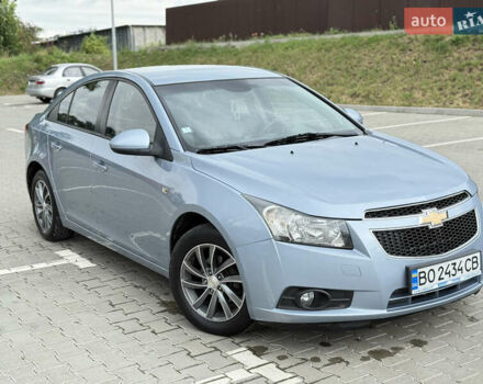 Серый Шевроле Круз, объемом двигателя 1.6 л и пробегом 195 тыс. км за 5600 $, фото 14 на Automoto.ua