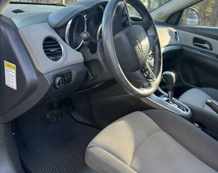 Серый Шевроле Круз, объемом двигателя 1.99 л и пробегом 196 тыс. км за 7200 $, фото 38 на Automoto.ua