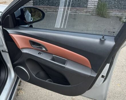 Серый Шевроле Круз, объемом двигателя 1.6 л и пробегом 162 тыс. км за 6300 $, фото 16 на Automoto.ua