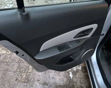 Серый Шевроле Круз, объемом двигателя 1.6 л и пробегом 174 тыс. км за 6700 $, фото 10 на Automoto.ua