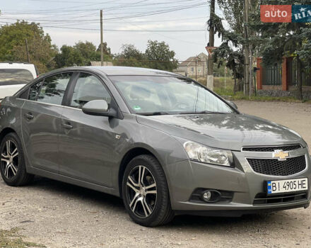 Серый Шевроле Круз, объемом двигателя 1.8 л и пробегом 177 тыс. км за 6650 $, фото 5 на Automoto.ua