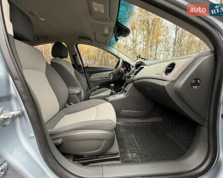 Сірий Шевроле Круз, об'ємом двигуна 1.6 л та пробігом 217 тис. км за 5700 $, фото 15 на Automoto.ua