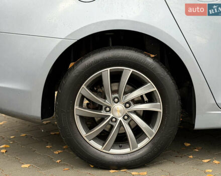 Сірий Шевроле Круз, об'ємом двигуна 1.6 л та пробігом 217 тис. км за 5700 $, фото 12 на Automoto.ua