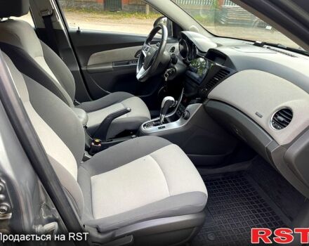 Серый Шевроле Круз, объемом двигателя 1.8 л и пробегом 177 тыс. км за 6950 $, фото 6 на Automoto.ua