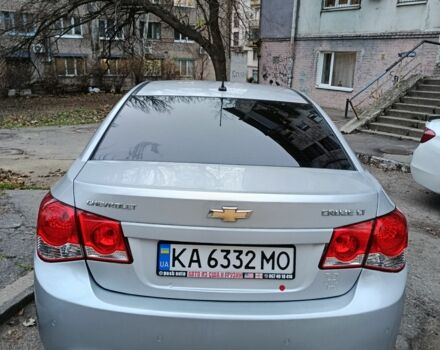 Серый Шевроле Круз, объемом двигателя 2 л и пробегом 165 тыс. км за 6850 $, фото 5 на Automoto.ua