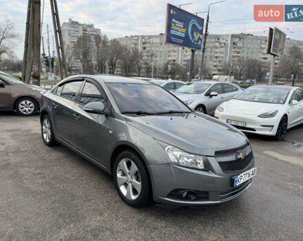 Сірий Шевроле Круз, об'ємом двигуна 1.6 л та пробігом 213 тис. км за 6999 $, фото 2 на Automoto.ua