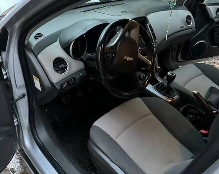 Серый Шевроле Круз, объемом двигателя 1.6 л и пробегом 174 тыс. км за 6700 $, фото 14 на Automoto.ua