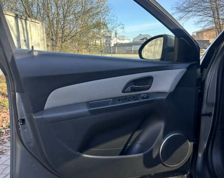 Серый Шевроле Круз, объемом двигателя 1.99 л и пробегом 196 тыс. км за 7200 $, фото 39 на Automoto.ua