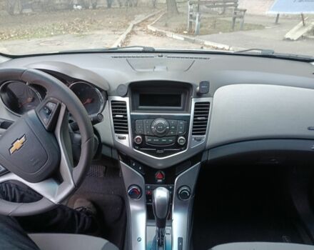 Серый Шевроле Круз, объемом двигателя 2 л и пробегом 165 тыс. км за 6850 $, фото 10 на Automoto.ua