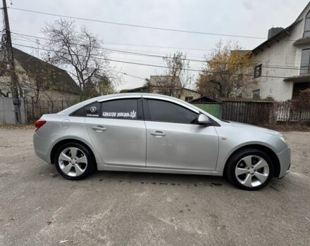 Серый Шевроле Круз, объемом двигателя 1.6 л и пробегом 162 тыс. км за 6300 $, фото 5 на Automoto.ua