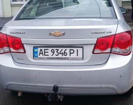 Серый Шевроле Круз, объемом двигателя 1.6 л и пробегом 146 тыс. км за 4700 $, фото 1 на Automoto.ua