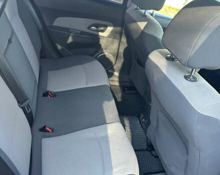 Серый Шевроле Круз, объемом двигателя 1.99 л и пробегом 196 тыс. км за 7200 $, фото 28 на Automoto.ua