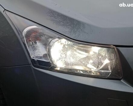 Серый Шевроле Круз, объемом двигателя 1.8 л и пробегом 221 тыс. км за 6690 $, фото 5 на Automoto.ua