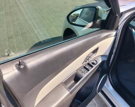 Серый Шевроле Круз, объемом двигателя 1.6 л и пробегом 124 тыс. км за 5900 $, фото 7 на Automoto.ua