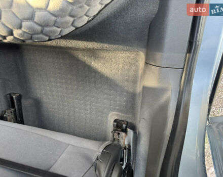 Серый Шевроле Круз, объемом двигателя 1.99 л и пробегом 208 тыс. км за 7800 $, фото 32 на Automoto.ua