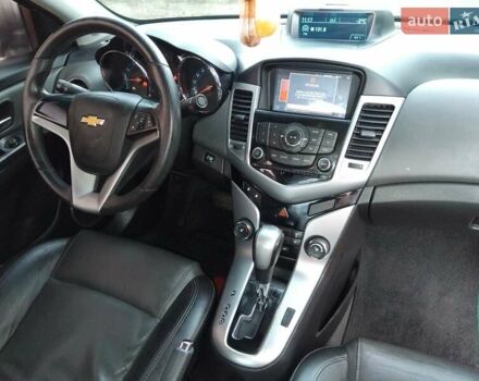 Серый Шевроле Круз, объемом двигателя 1.8 л и пробегом 239 тыс. км за 7500 $, фото 3 на Automoto.ua