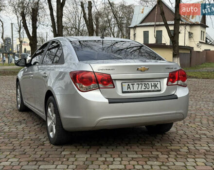 Серый Шевроле Круз, объемом двигателя 2 л и пробегом 154 тыс. км за 5950 $, фото 12 на Automoto.ua