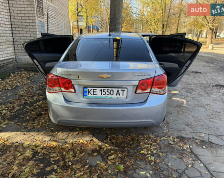Серый Шевроле Круз, объемом двигателя 1.99 л и пробегом 208 тыс. км за 7800 $, фото 2 на Automoto.ua