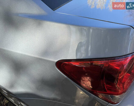 Серый Шевроле Круз, объемом двигателя 1.99 л и пробегом 208 тыс. км за 7800 $, фото 7 на Automoto.ua