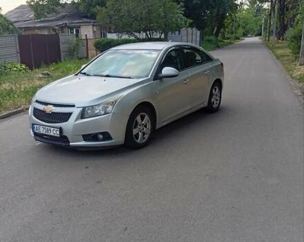 Серый Шевроле Круз, объемом двигателя 1.6 л и пробегом 259 тыс. км за 7000 $, фото 3 на Automoto.ua