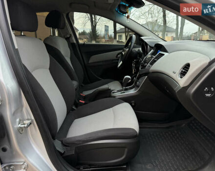 Серый Шевроле Круз, объемом двигателя 2 л и пробегом 154 тыс. км за 5950 $, фото 29 на Automoto.ua