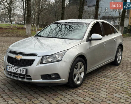 Серый Шевроле Круз, объемом двигателя 2 л и пробегом 154 тыс. км за 5950 $, фото 7 на Automoto.ua