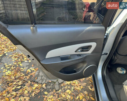 Серый Шевроле Круз, объемом двигателя 1.99 л и пробегом 208 тыс. км за 7800 $, фото 57 на Automoto.ua