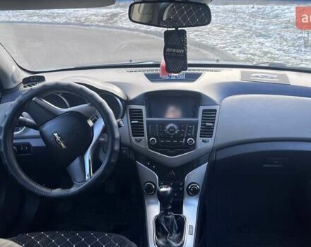 Сірий Шевроле Круз, об'ємом двигуна 1.6 л та пробігом 210 тис. км за 6800 $, фото 3 на Automoto.ua