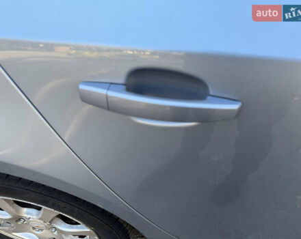 Серый Шевроле Круз, объемом двигателя 1.99 л и пробегом 208 тыс. км за 7800 $, фото 44 на Automoto.ua