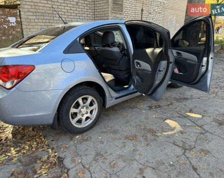 Серый Шевроле Круз, объемом двигателя 1.99 л и пробегом 208 тыс. км за 7800 $, фото 5 на Automoto.ua