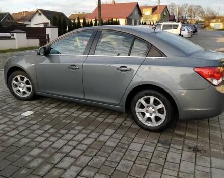 Серый Шевроле Круз, объемом двигателя 2 л и пробегом 217 тыс. км за 7750 $, фото 18 на Automoto.ua