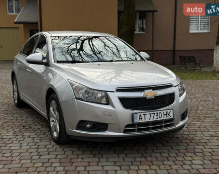 Серый Шевроле Круз, объемом двигателя 2 л и пробегом 154 тыс. км за 5950 $, фото 1 на Automoto.ua