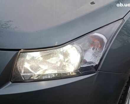 Серый Шевроле Круз, объемом двигателя 1.8 л и пробегом 221 тыс. км за 6690 $, фото 4 на Automoto.ua