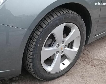 Серый Шевроле Круз, объемом двигателя 1.8 л и пробегом 221 тыс. км за 6690 $, фото 3 на Automoto.ua
