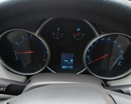 Сірий Шевроле Круз, об'ємом двигуна 1.8 л та пробігом 186 тис. км за 5600 $, фото 19 на Automoto.ua