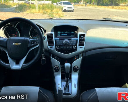 Серый Шевроле Круз, объемом двигателя 1.8 л и пробегом 206 тыс. км за 5990 $, фото 10 на Automoto.ua