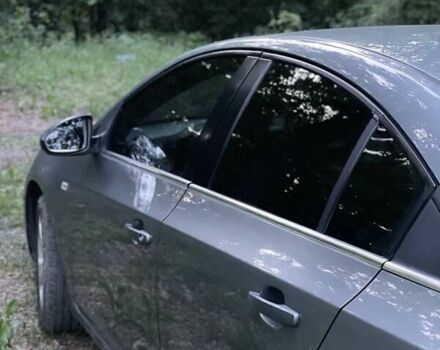 Сірий Шевроле Круз, об'ємом двигуна 1.8 л та пробігом 215 тис. км за 7000 $, фото 6 на Automoto.ua