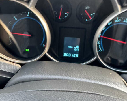 Серый Шевроле Круз, объемом двигателя 1.99 л и пробегом 208 тыс. км за 7800 $, фото 20 на Automoto.ua